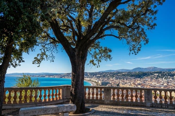 LICENSED GUIDE- Private Tour Nice Old Town Market and Castel Hill