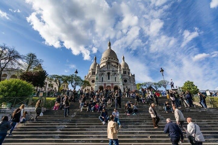 Guided Tour of Paris Discover Iconic Landmarks with an Expert