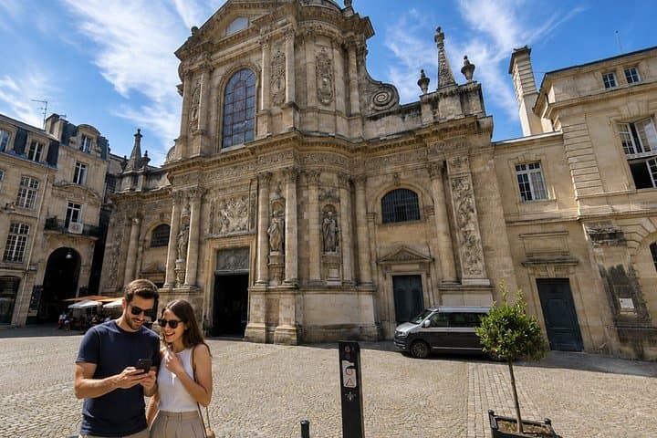 Bordeaux Scavenger Hunt & Highlights Self-Guided Walking Tour