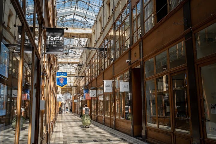 Paris Passageways Walking Tour: Secrets Uncovered w/ Local Guide