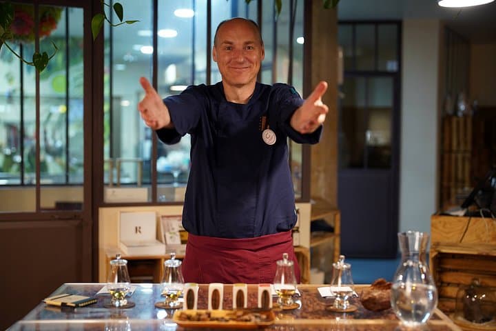 Become a Chocolate Master! Chocolate Bar Workshop in Paris