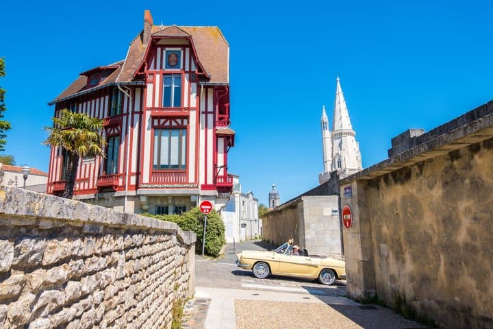 La Rochelle Self Guided Tour of Salt and Slave Ships