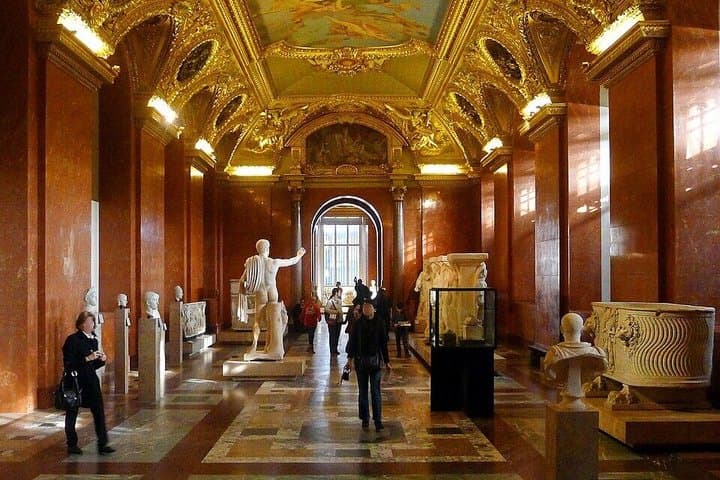 Paris Louvre Museum Guided Tour Mona Lisa and Masterpieces
