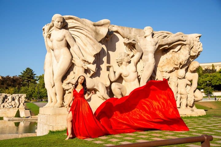 Paris Flying Dress Photoshoot and Videos