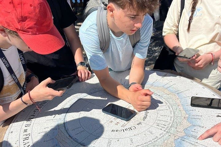 With City Tour Game Visit Nice differently