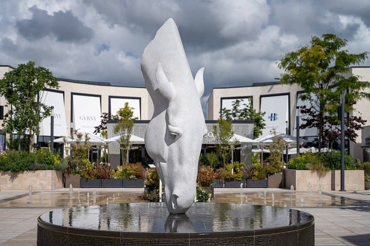 Paris to Paris-Giverny Outlet: Outlet Shopping Shuttle