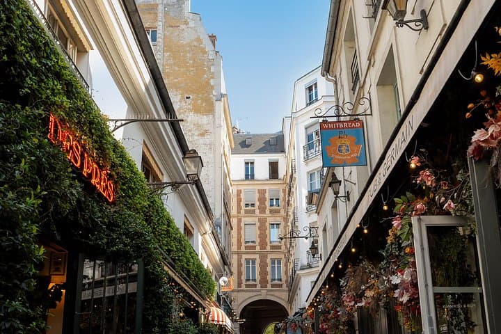 Saint Germain Walking Tour with Local Insights