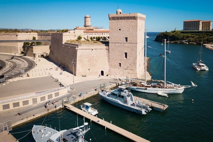 Marseille Scavenger Hunt & Highlights Self-Guided Walking Tour