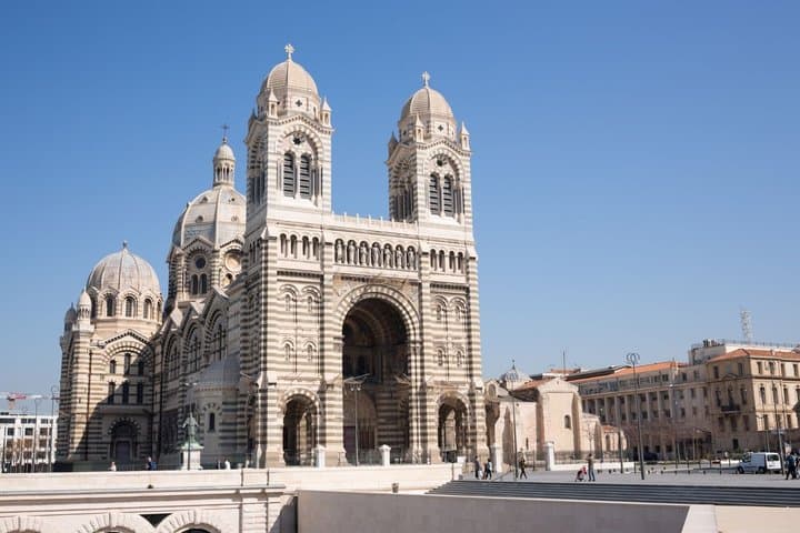 Marseille Scavenger Hunt & Highlights Self-Guided Walking Tour