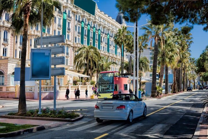 From Nice: Cannes Old Town Walk & Riviera Views