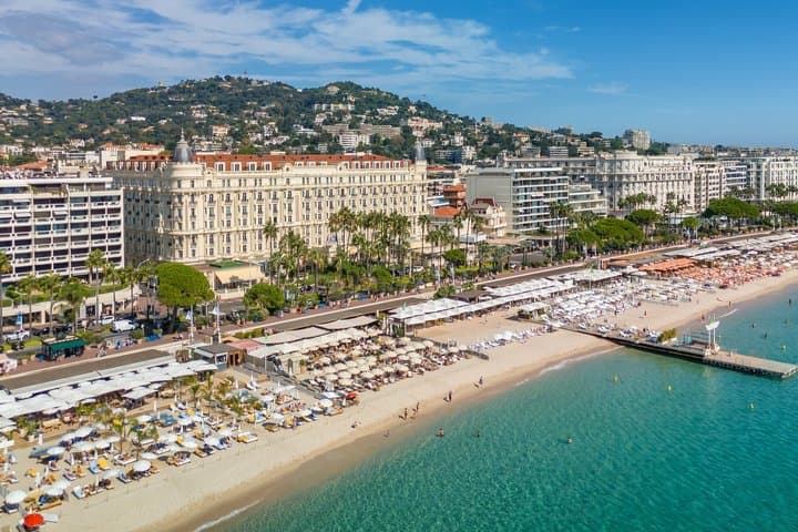 From Nice: Cannes Old Town Walk & Riviera Views