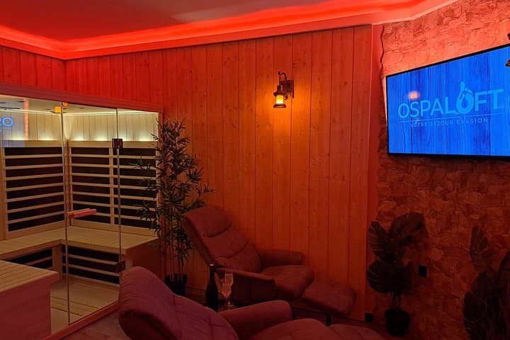 Private Spa and Jacuzzi Apartment and Infrared Sauna Arras Centre
