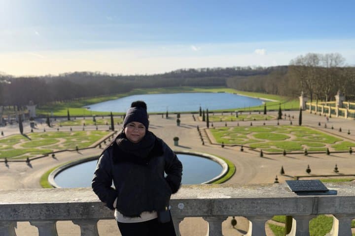 Versailles from Paris by private vehicle with flexible hours