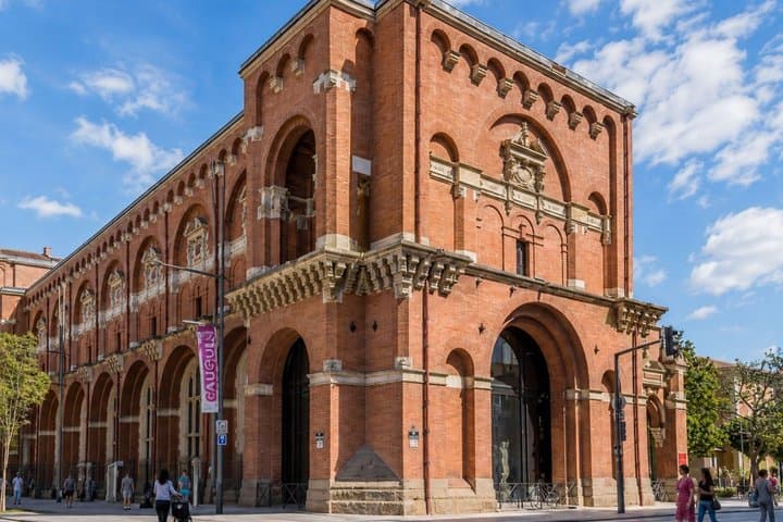 Toulouse Scavenger Hunt & Highlights Self-Guided Walking Tour