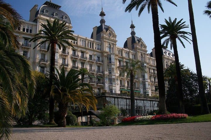 From Nice: French Riviera Art Tour with Wine Tasting