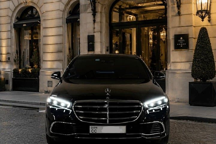 Disneyland® Paris to Paris City Center Premium Private Transfer