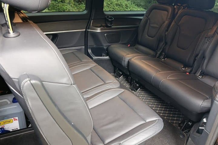 Disneyland® Paris to Paris City Center Premium Private Transfer
