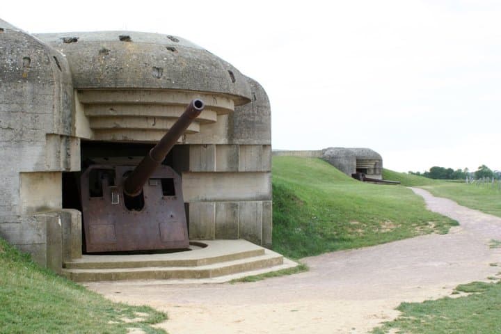Small Group Normandy D Day Experience by Minivan from Paris
