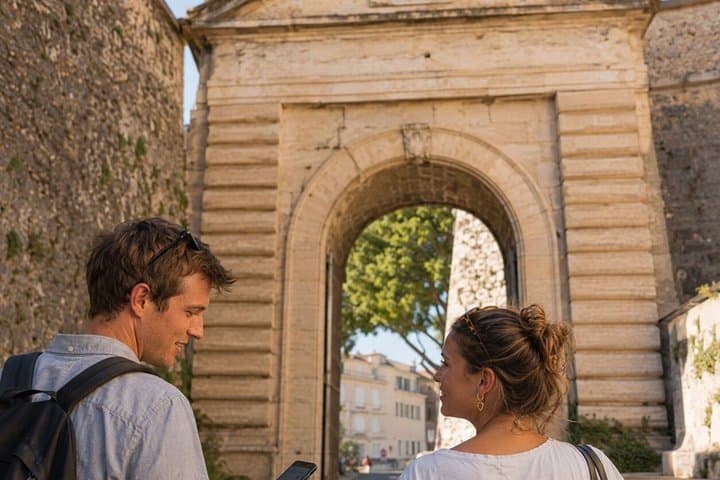 Secrets of Toulon: Self-Guided Scavenger Hunt & Walking Tour