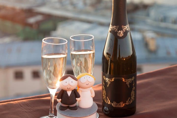 Paris: Opéra Garnier, Macaron Class & Wine & Cheese Tasting