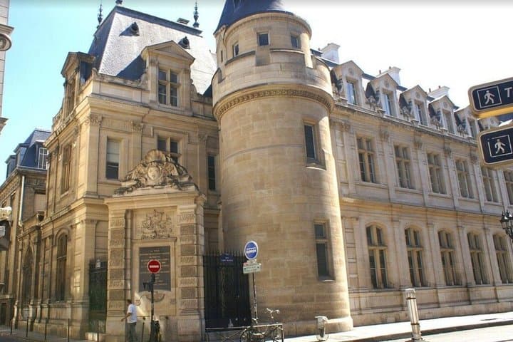 Paris Le Marais Guided Walking Tour