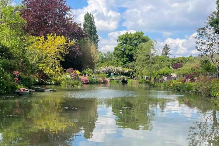 Monet's Giverny: A Self-Guided Audio Tour