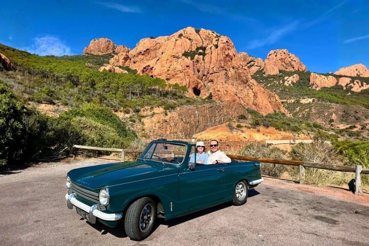 Nice: Private tour in a classic car on the French Riviera