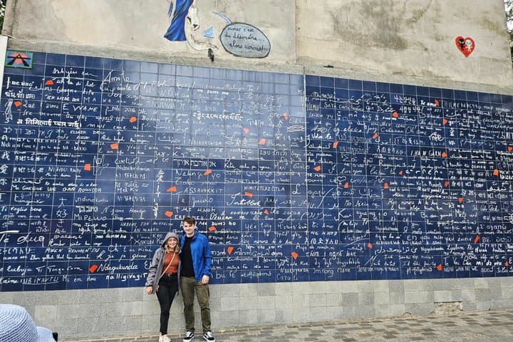 Moulin Rouge to Montmartre Outdoor Walking Tour
