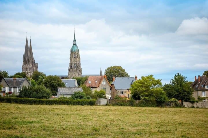 Hello Bayeux: Private 2-Hour Intro City Walk with Local Guide