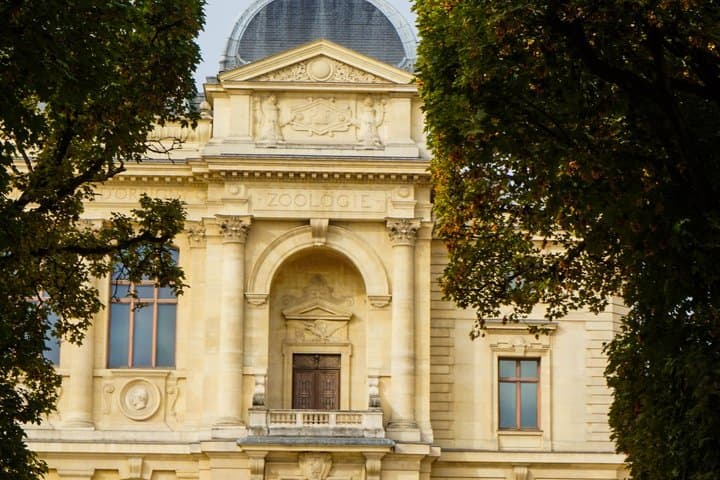 Paris Latin Quarter Self Guided Audio Walking Tour