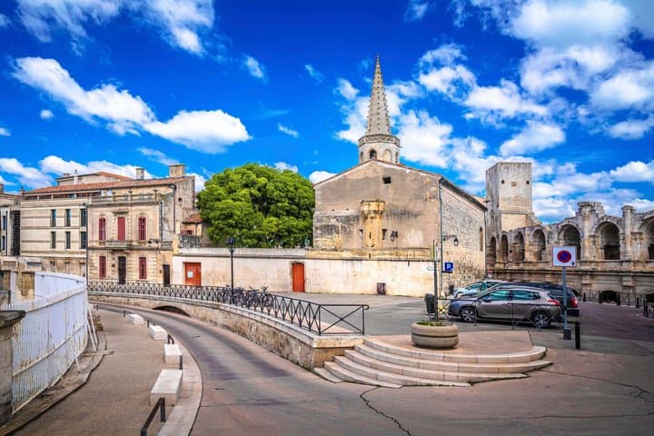 Arles Walking Tour with Audioguide on your Smartphone