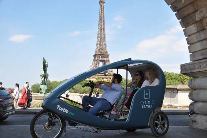 Paris Gustave Eiffel Discovery Private Tour by Electric Pedicab