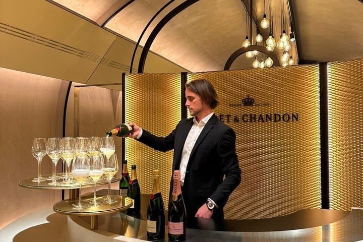 Champagne Icons: Private Tour of Veuve Clicquot, Ruinart & Moet