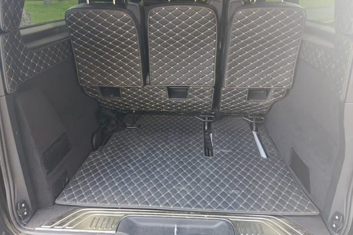 Private Transfer from Central Paris to Charles de Gaulle Airport