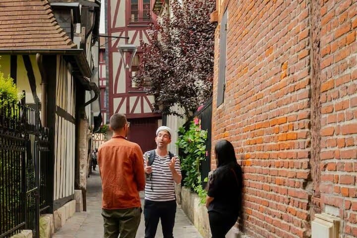 Walking and Guided Small Group Tour of Rouen's History