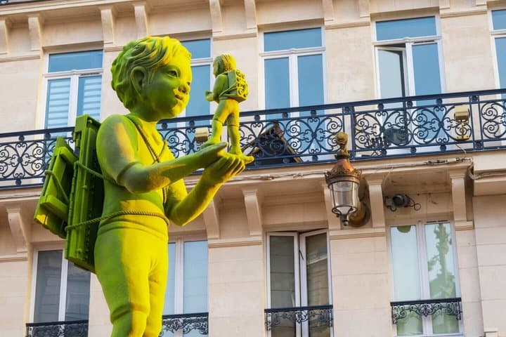 Hello Lille: Private 2-Hour Intro City Walk with Local Guide