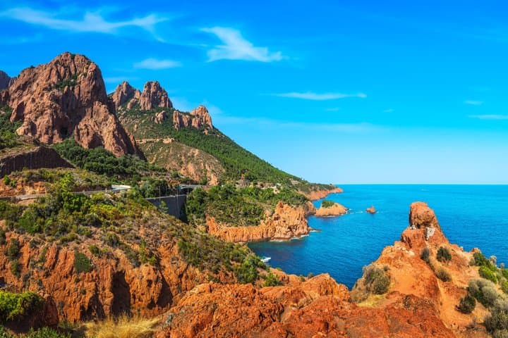 La Croix des Gardes Escape: Cannes Most Spectacular Views
