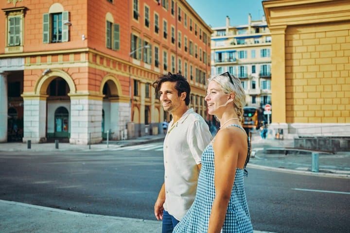 Private Photoshoot with Panoramic Views and Beach in Nice