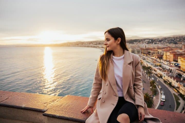 Private Photoshoot with Panoramic Views and Beach in Nice
