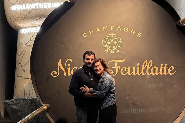Champagne Small Group Tour 2 Wineries Épernay and Hautvillers