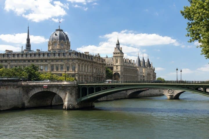 Podcast Tour Paris The Bloody Path of the French Revolution