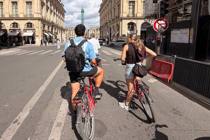 Paris: Bike or eBike Tour, Top Sights & Local Insights
