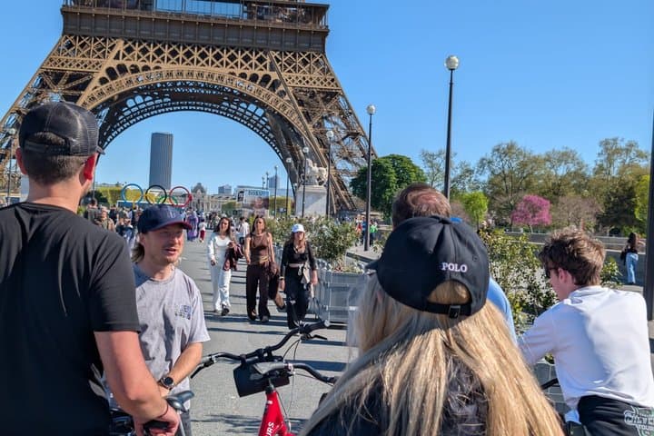 Paris: Bike or eBike Tour, Top Sights & Local Insights