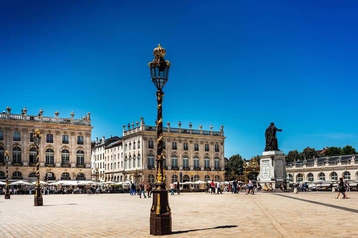 Hello Nancy: Private 2-Hour Intro City Walk with Local Guide