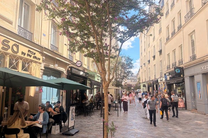 Marais Walking Tour Food Fashion Parisian Life