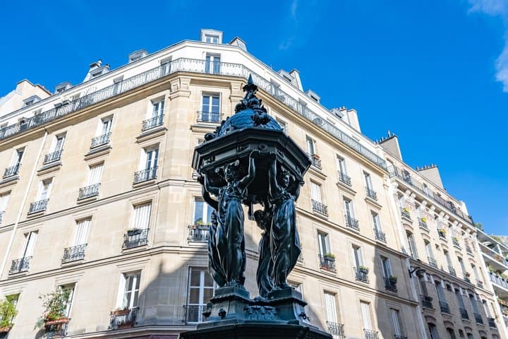 Paris: Montmartre Walking Tour with Wine & Cheese Tasting