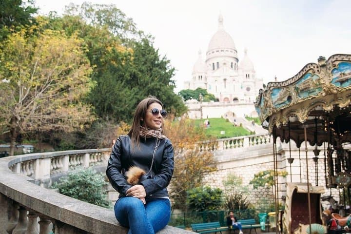 Paris Montmartre Private Walking Tour with Sacré Cœur Basilica