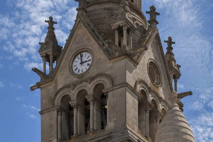Hello Épernay: Private 2-Hour Intro City Walk with Local Guide