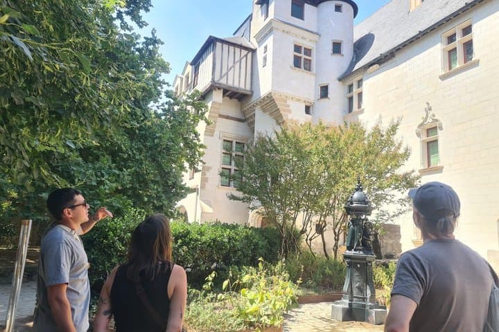 Guided tour of Nantes Discover the historic centre