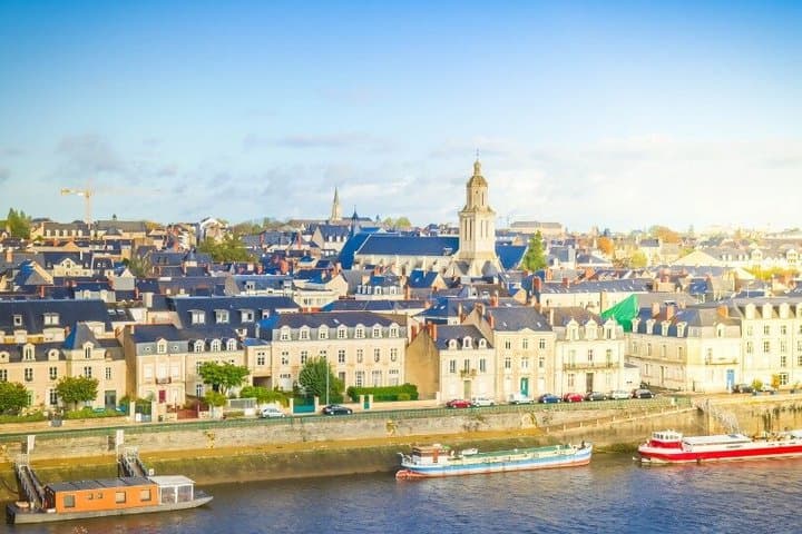 TOP Angers: Private Guided Tour with Your Mobile